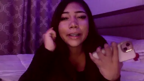 People be allergic to liking my content I swear🙂‍↔️