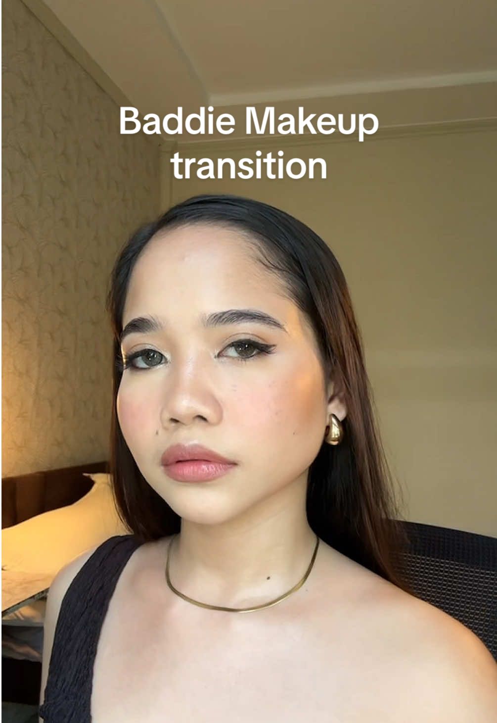 Excuse me?! #fyp #makeuptransition #baddiemakeup 