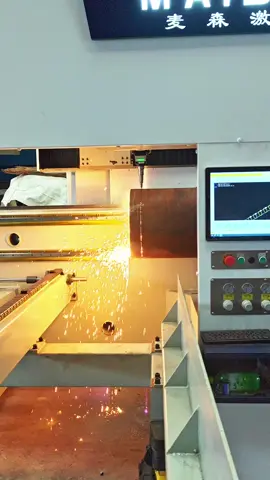 #lasercuttingmachine #madeinchina #lasercutting #laser #Metalcutting 