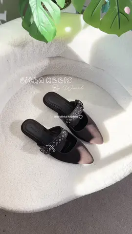Koleksi dari @winodofficial ga pernah gagal🤎😭#sendalwanita #heels 