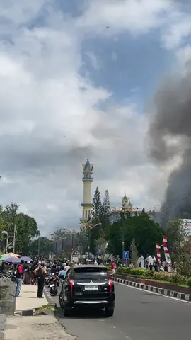 ini baru menyalaa kantor DPRD NTB🙀🔥 #demo  #demomataram 