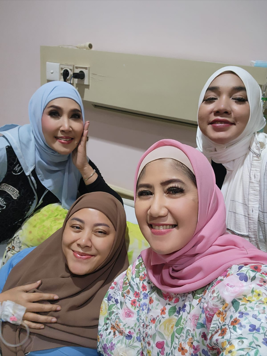 Membalas @fifafifa5245  Terima kasih kk2 Manis manja group dan crew  radio muara network🙏 video : crew radio muara #aniesatla #sakitpenggugurdosa #masukberandamu #dangduters 