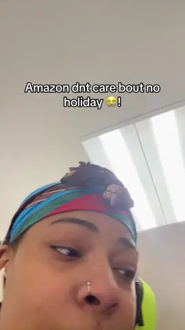 If it’s not a major holiday & you on the clock.. you will be clocking in😂 #fypシ #foryou #amazon #amazonbelike #fyp #relatable #content #viral #jokes #miami #amazonwarehouse #amazonwarehousejob #amazon #amazonlife #holiday 