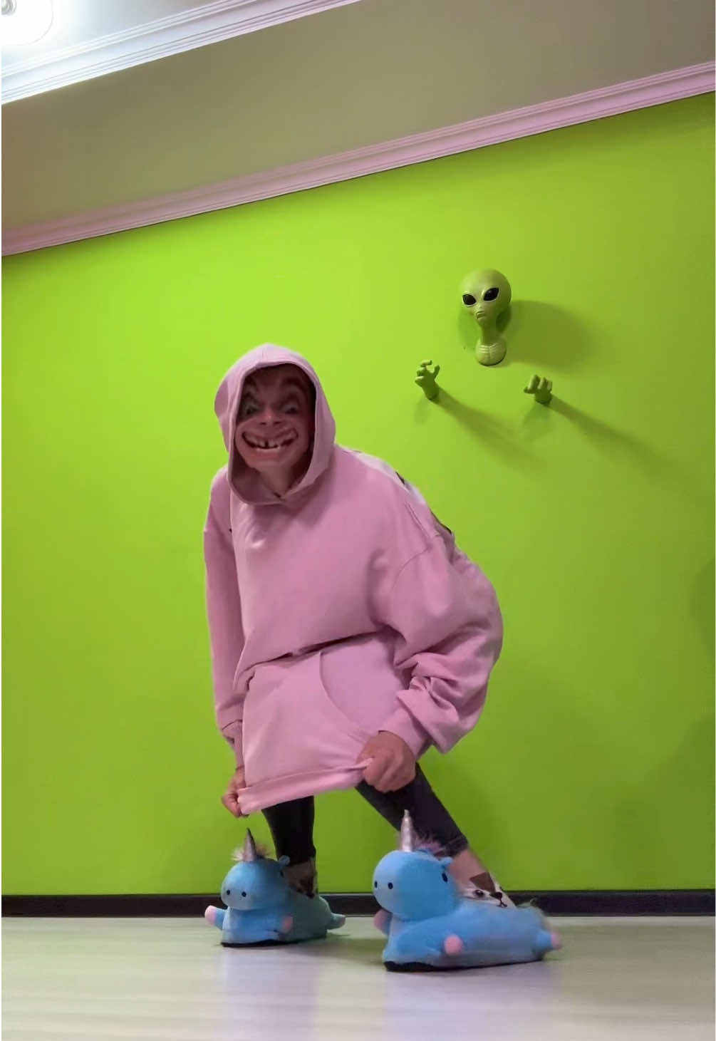 #lilsnakeeee 