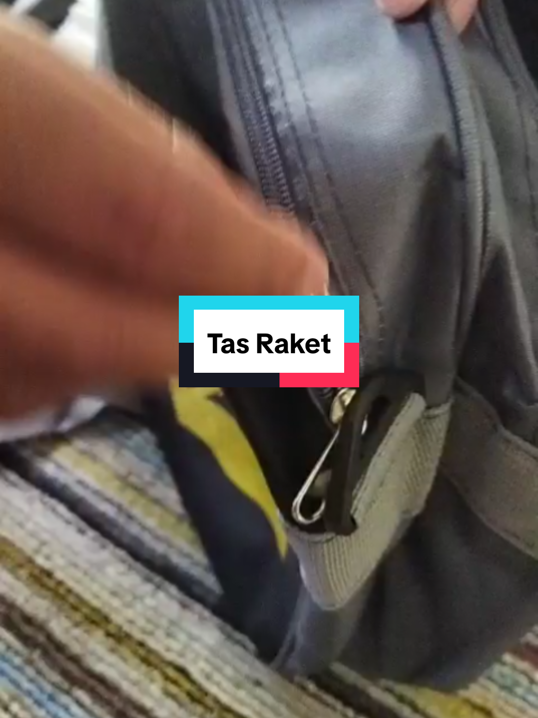 Tas Raket, Kualitas terjamin harga murah meriah #promoguncang99 #gajiansale #fypシ゚viral #badminton #tasraketbadminton 