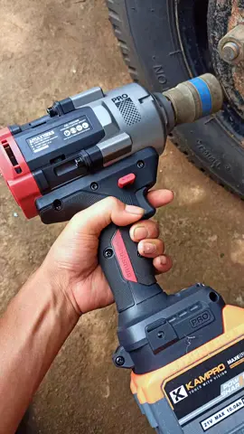 #amaxtools #amaxtools1650nm #1650nm #amax  con Amaxtools này khỏe thật ae ạ bắn ốc xe tải 30 38 nhẹ tênh luôn hay chạy chở hàng sắm con súng còn có cái thay lốp sơ cua 😂 mệt rồi hơi đâu ngồi Công nữa