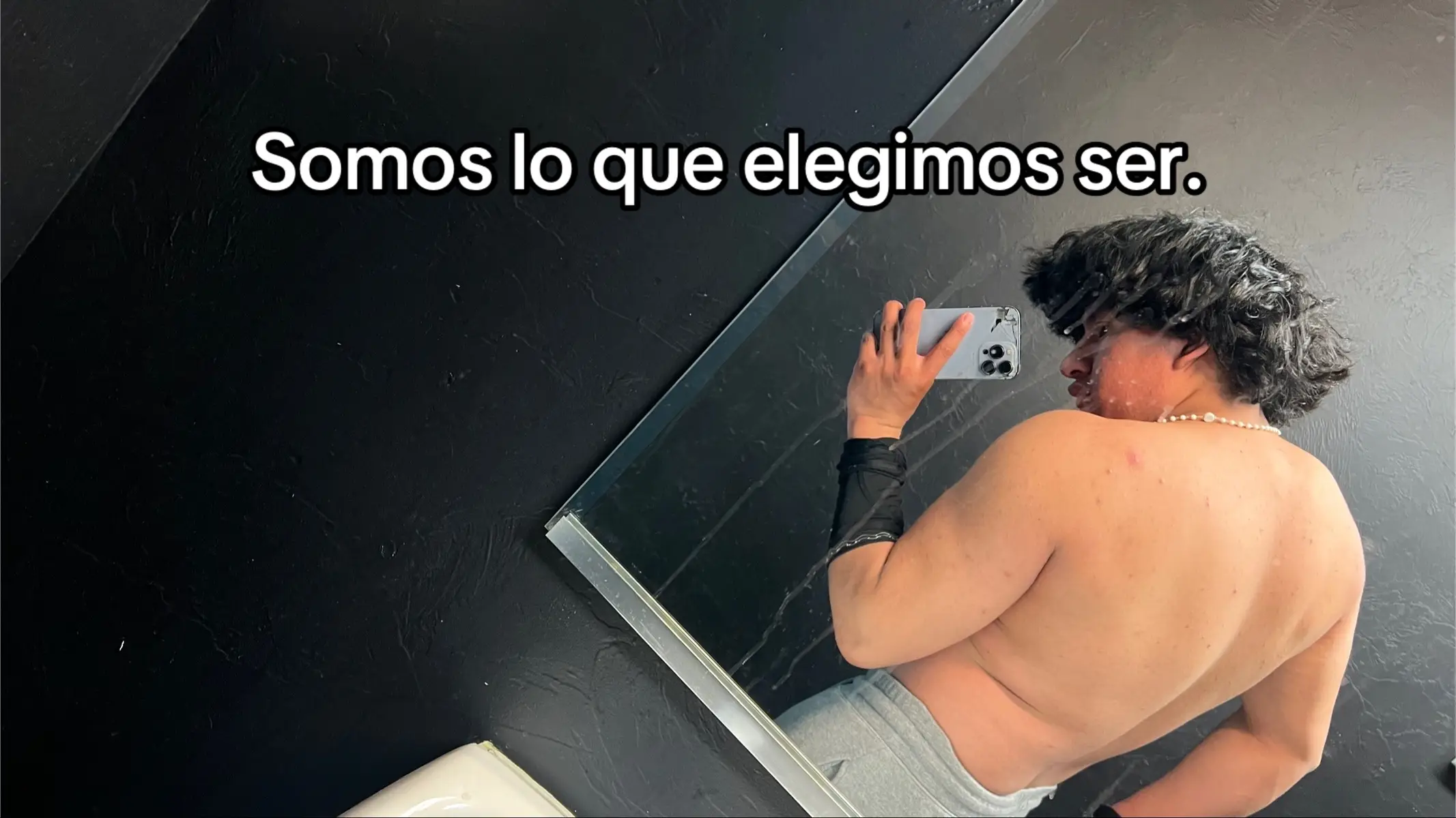 Somos lo que elegimos ser.#gym #motivacion #modelo #fitneeslover 