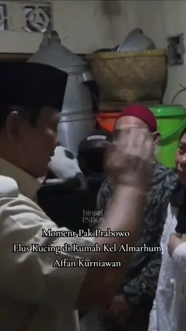 Moment Pak Prabowo dan Kucing di Rumah Almarhum Affan Kurniawan  #prabowo #ojol 