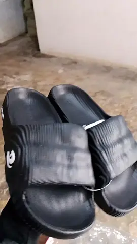 sandal slop hitam pria #sandal #sandalsloppria 