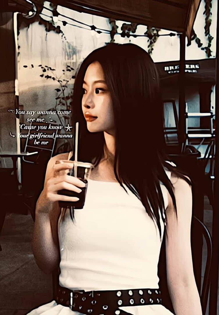 𓍯 #chellshia ; nama ini udah aku lock ya, tolong pengertiannya. #unflopme #moots? #4u [@rara ]
