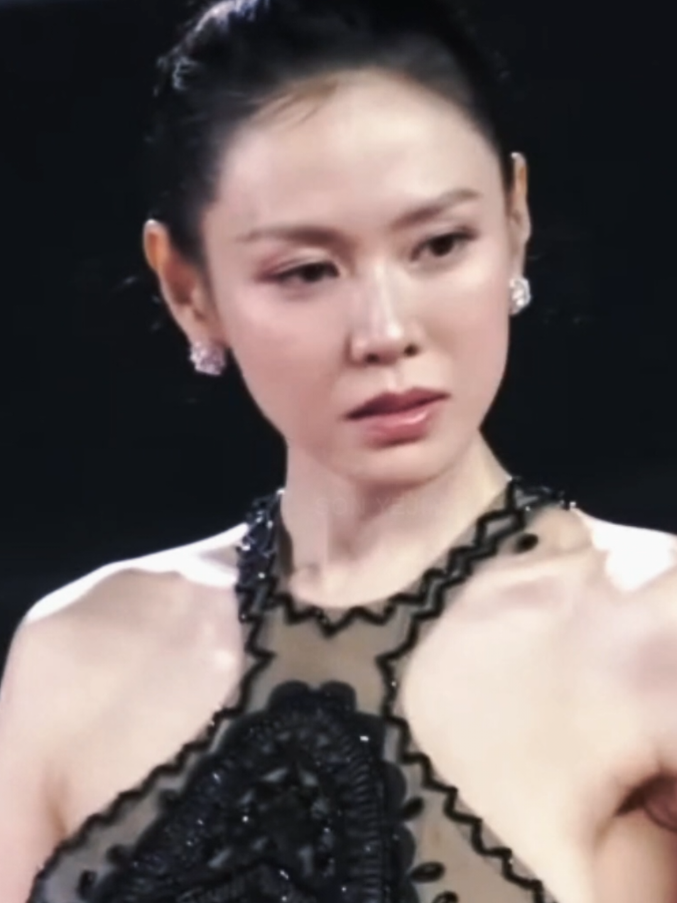 Son Yejin is gorgeous at the 82nd Venice Film Festival for the world premiere of <No other choice> #sonyejin #nootherchoice #venicefilmfestival #fyp #viral  