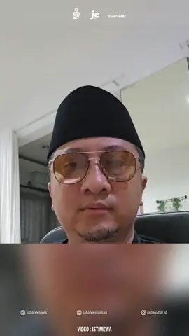 Ustaz Yusuf Mansur kembali jadi sorotan usai menggalang donasi bagi dua pengemudi ojol korban insiden dengan rantis Brimob, yakni Affan Kurniawan yang meninggal dunia dan Moh Umar Amarudin yang luka-luka. Alih-alih menuai simpati, unggahan donasi di Threads justru dipenuhi komentar skeptis warganet yang menudingnya mencari panggung di tengah duka. . . 📽 : istimewa #yusufmansur #donasi #ojol #brimob #cirebon 