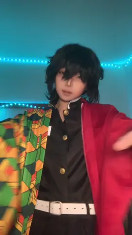 my back is actually hurting..  #cosplay #demonslayer #demonslayercosplay #giyuutomioka #giyuutomiokacosplay 