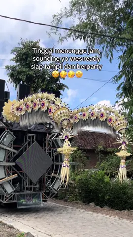 Ojo lali engko bengi cahh 😀 #karnaval #karnavalsambimulyo2025 #karnavalsoundsystem #WONGBEBAS 