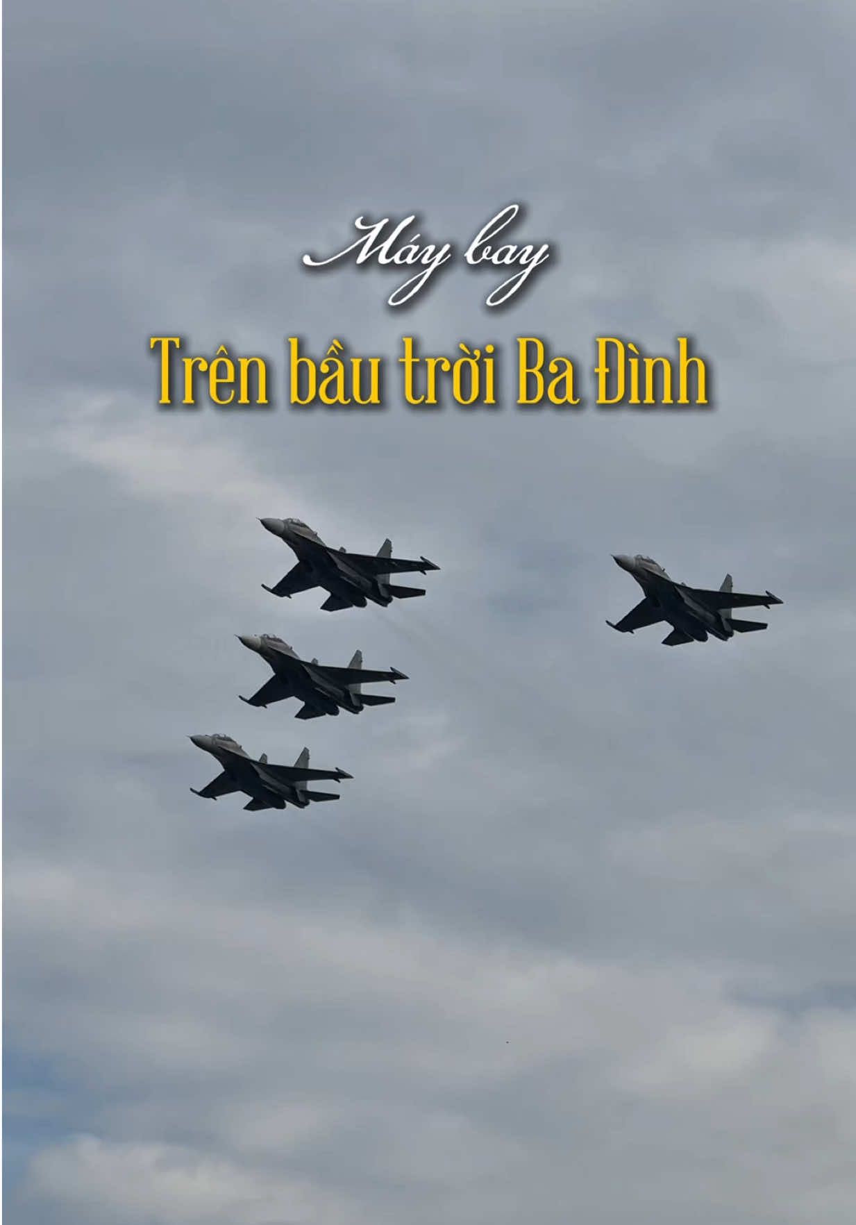 Mãn nhãn với dàn tiêm kích SU-30MK2 thả bẫy nhiệt trên bầu trời Hà Nội sáng nay ✈️ #a80 #dieubinhdieuhanh #2thang9 #su30mk2 