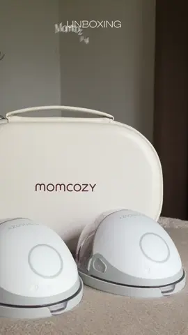 Who would not love the @momcozy M6?!😍 Come and unbox every pumping mom’s dream pump with me💞  @Momcozy-PH @Momcozy Official  #momcozypump #momcozy #unboxing #fyp #breastpump 