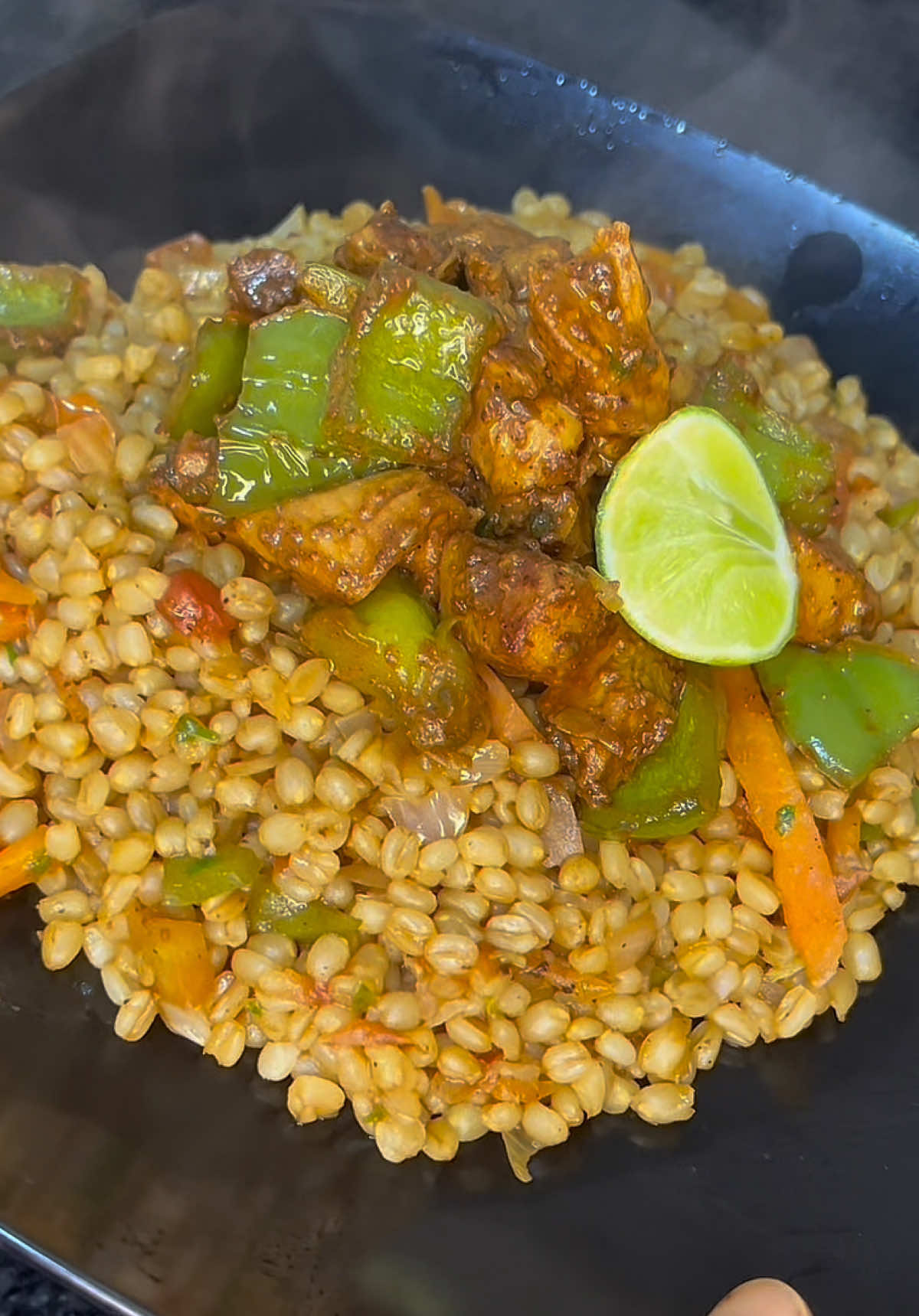 Dadka rabo inee iska dhafan baastada iyo bariiska,qamadigan hala soo sameysto 🤤❤️.  #qado #cunto #cooking #cuntokaris #food 