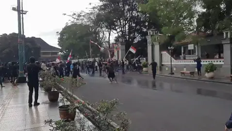 MENYALA PURWOKERTO 🔥 #demo #purwokerto #indonesia🇮🇩 #rakyatbersuara #ripindonesia 