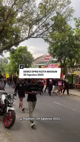OTW Gedung DPRD Kota Madiun #madiun24jam #infomadiun #madiun #demomadiun 