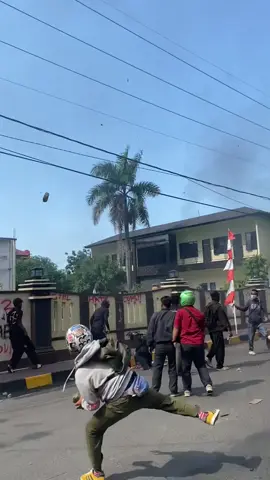 Diem aja lah… #demo #cirebon 