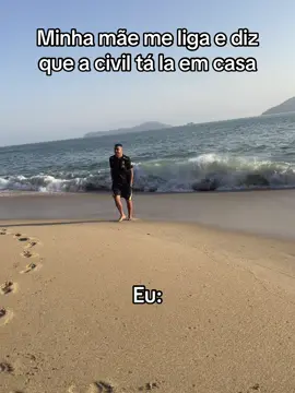 👀👀😂😂 . . . . . . . . . . #policia #humor #foryou #humortiktok #comedia 