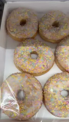 Delicious sprinkle ring doughnuts #fyp #tasty #yummyfood #uk #europe #eat #yummy #foodies #foodhacks #newtrend #viralvideos #videoviral #foryoupage❤️❤️ #foru #forme #snack #doughnut #asmr #treanding 