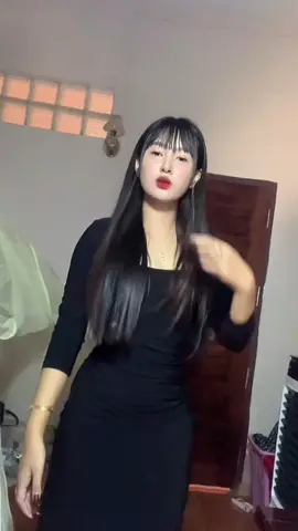 မူးချင်ရင်ကြည့်..🥴#🤍 #စိုးမိုးချင်လို့ပါ🙈🤭 #မလှလဲကြည့်ကွာ😞🤟🧡 #may 