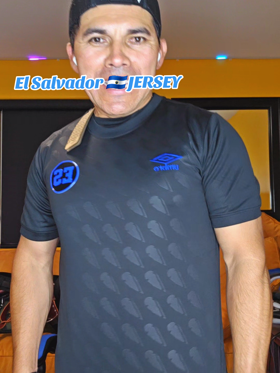 Replying to @cammart503  #elsalvador🇸🇻 #elsalvador #jersey #selecta #tiktokshop 