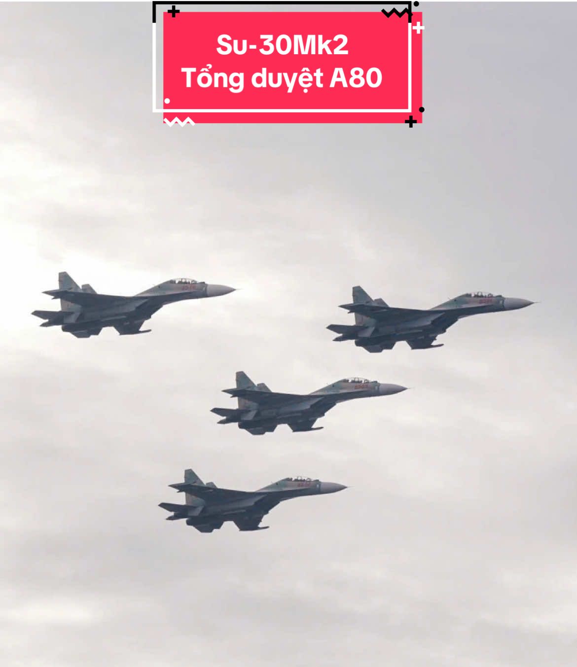 Su30-MK2, những chiếc tiêm kích được mệnh danh là “Hổ mang chúa” của lực lượng Không quân Việt Nam phóng mồi bẫy trên bầu trời Hà Nội trong đợt tập luyện cho lễ kỷ niệm 80 năm Quốc khánh 2/9. #A80 #dieubinhA80 #2thang9 #viral #xuhuong 