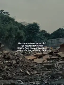 gak ada undangan untuk ikut demo buat anak proyek kah??😁👷🏻 #salamanakproyek #bubarkandpr #demo2025 #dpr #fyp 