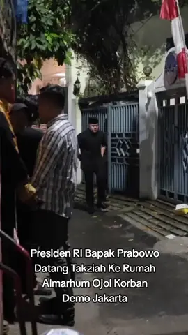 Bapak Presiden RI Prabowo Takziah Ke Rumah Ojol Korban Demo Jakarta #jakarta #viraltiktok #trendingtiktok #demonslayer  #fyppppppppppppppppppppppp 