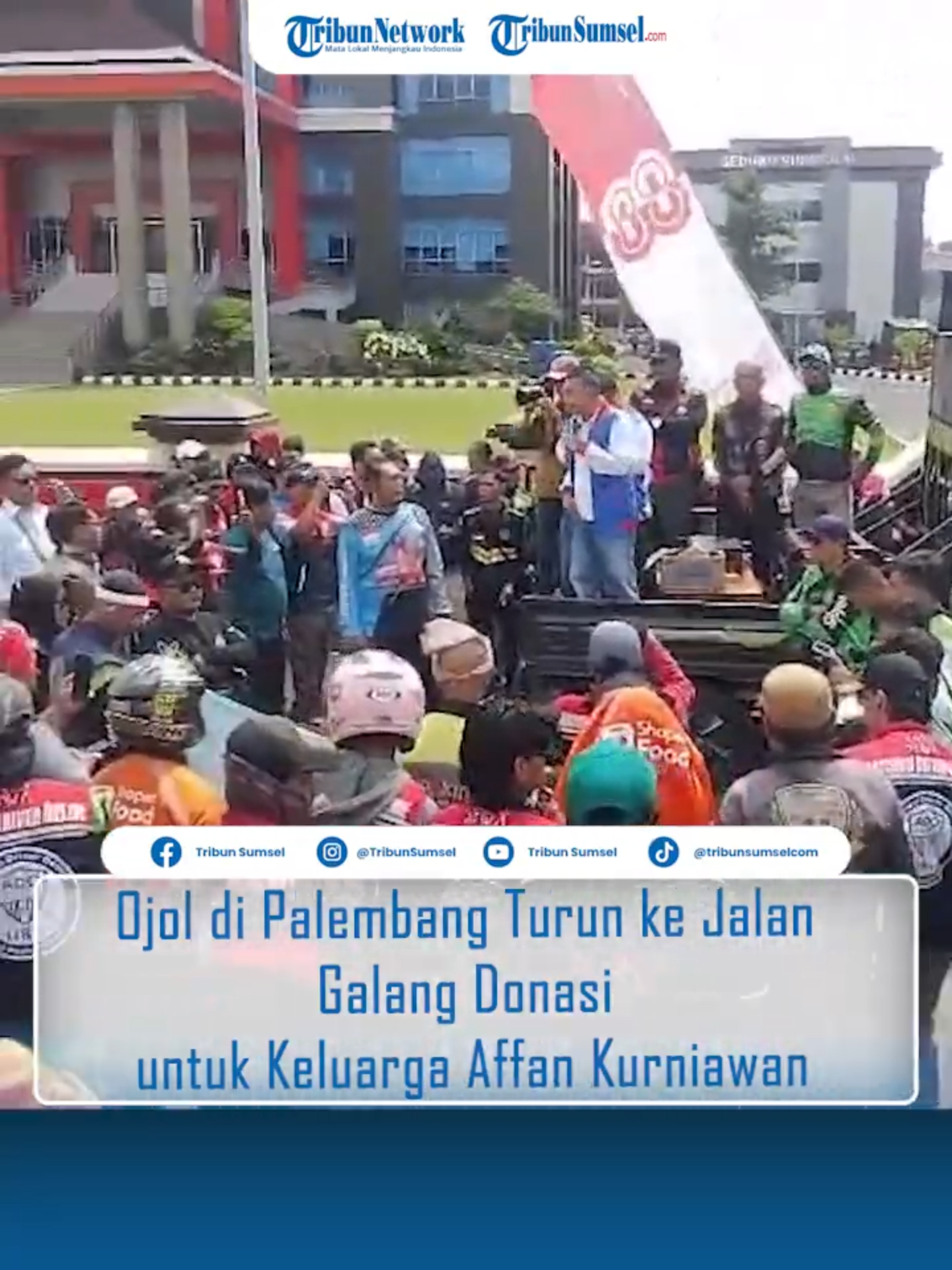 Ojol di Palembang Turun ke Jalan Galang Donasi untuk Keluarga Affan Kurniawan #tiktok #tiktokberita #tribunsumsel #ojekonline #galangdonasi #donasi #affankurniawan #palembang #sumateraselatan