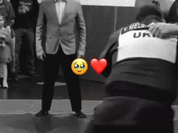البنات من رحمة الله التي يهبها لنا❤️🥹