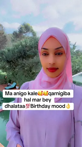 The Birthday mood every lady should be having💯.This is how you glow when stay disciplined,persistent and work hard to attain perfection in whatever you do. Another year older,wiser and more grateful than ever🥰 #fatumaali 