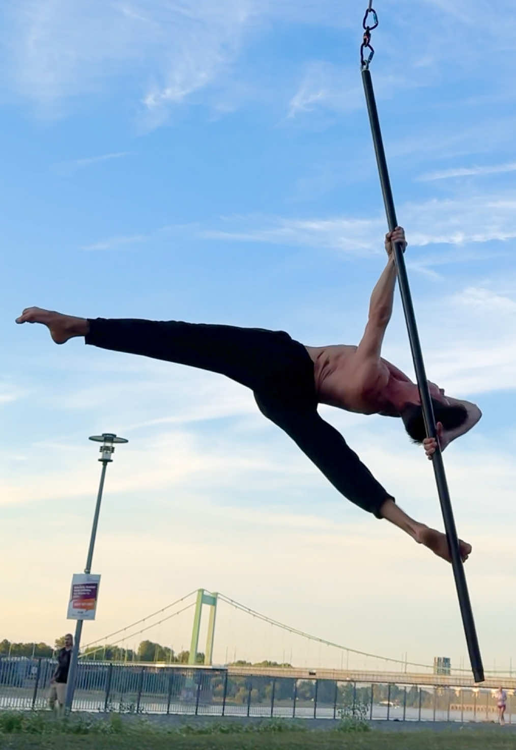 #flyingpole #art #flypole #fyp 