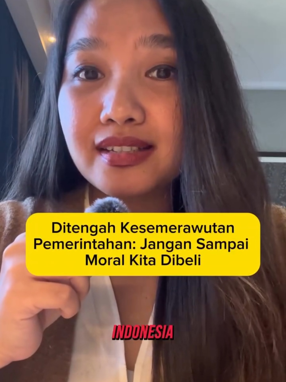 Teman-teman, kita hebat sudah bertahan sejauh ini dengan pemerintahan kita yang sebobrok itu. Tapi ini sudah cukup. Karyawan kita di pemerintahan sudah harus memahami siapa bos mereka. Mari kita camkan bersama-sama kepada seluruh anggota @dpr_ri bahwa mereka adalah wakil. Mereka karyawan kita. Kerja untuk kita dan mikirin negara kita. Bukan malah semena-mena dan foya-foya dengan tunjangan yang berlimpah ruah. Ditengah kesemrawutan dan kerja mereka yang tak terlihat hasilnya, mari tetap jaga integritas dan kejujuran kita. Kasih paham ke mereka bahwa ga semua orang bisa dibeli moralnya!