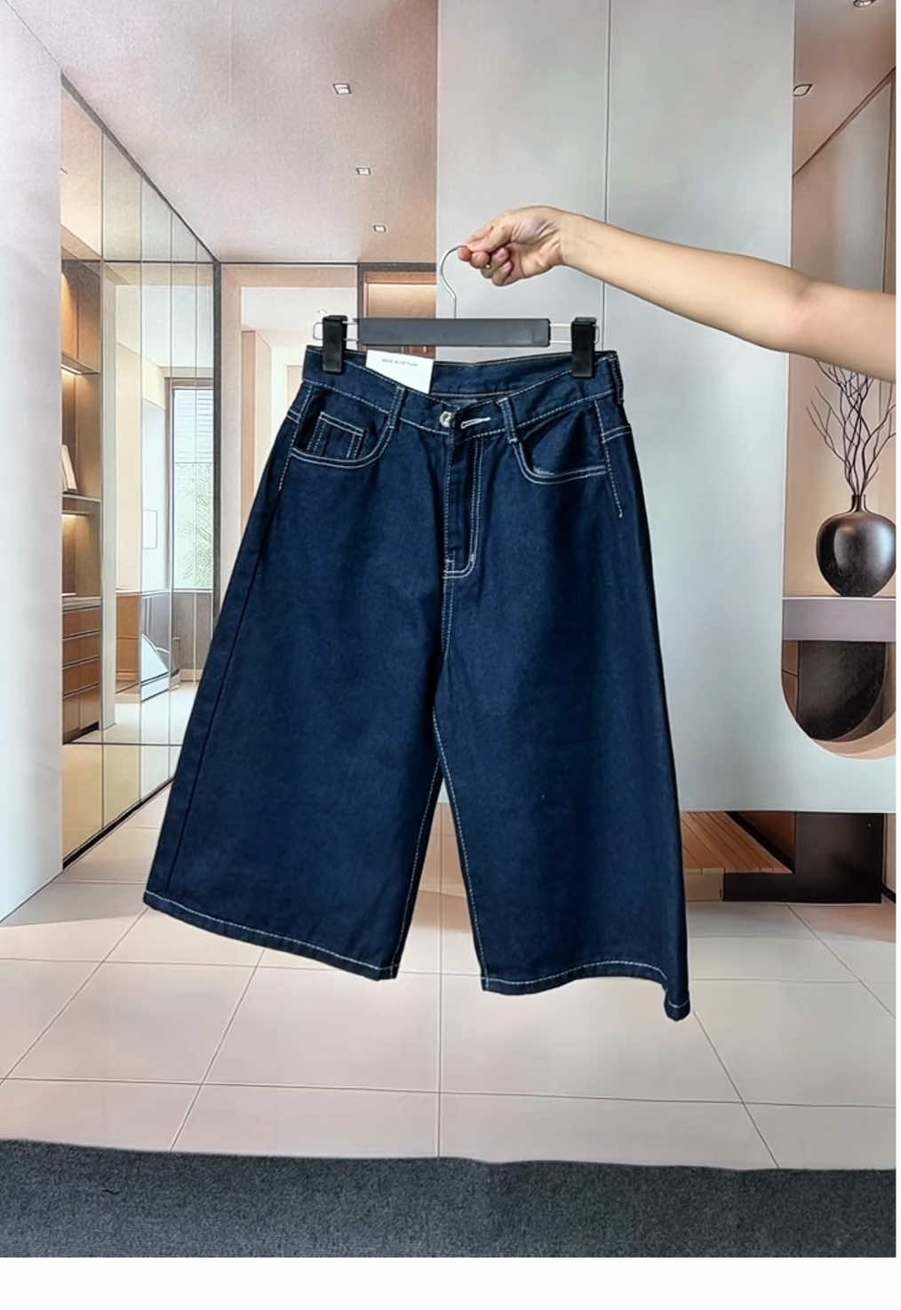 Quần Jean ngố nữ#thoitrangnu #thoitrangnucaocap #thoitrangmevabe #phamthaostore #xuhuongtiktokk 
