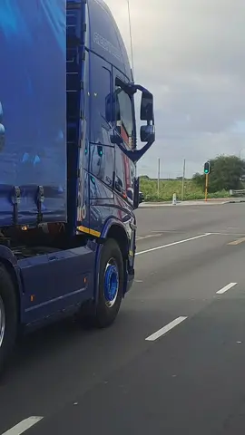 #truckdriver #kingofroad #hustlehard #southafricatiktok🇿🇦 