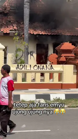 selalu yang jadi bahan olok olokan itu fans emyu 😭😭 #fyp #emyu #onana 