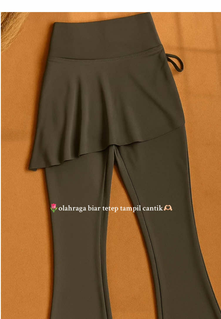 Kalian udah punya belum?🙈 #ootdolahragahijab #olahraga #outfitolga #fyp 