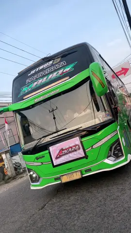 Ada yg pernah gak lagi enak di paksa mundur di podolin angkot wkwkwk🥺😭 Sisa sisa cinta full❤️ busnya ibu Maudi #busmania #bus #ngoyodbus #buspariwisata #busmaniacommunity 