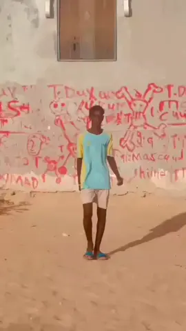 bal Kiiniikiyo Aaragno oo gur yahajooga 💥🇸🇴☠️ #ciyaalxamar🇸🇴 #iskiilis  #somalitiktok #football 