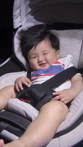 Trả lời @vodieungan51093 cười mắt híp á rứa #daishin #giadinhdaishin 
