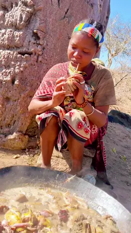 #viralvideos #trendingshorts #hadzabetribeadventures #foodlovers #shorts 