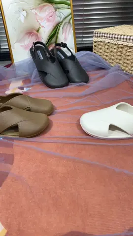#Flats#simplesandals#sandals#sandalsforwomen#slippers#Flatssandalsflatshoeswomen#shoesaffordableslipper#sliponshoes#Convenient#trendingshoes#comfortable#koreansandals