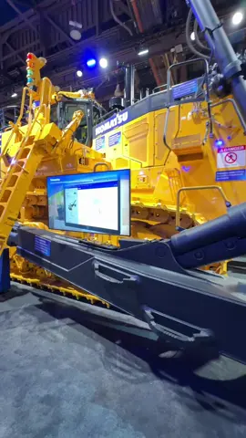 The New @komatsumining @komatsu_australia @komatsuconstructionna @komatsueurope @komatsu.chile @komatsubrasil @komatsu_middle_east_official @komatsuglobal D475A Dozer, The new D475A-8 Large Dozer was designed with the operator in mind, to easily enable the full use of the increased engine power and to safely and comfortably improve productivity. It's a safe, fast and powerful, When you need a versatile mining dozer that can go from ripping solid rock to cleaning up around the dragline, the Komatsu D475A-8 is a solid choice. Using an automatic lockup torque converter, the D475A-8 combined power and speed is designed for high production with minimal fuel consumption.  @minexpointl #civilengineering #civilconstruction #dredging #dozer #tractor       