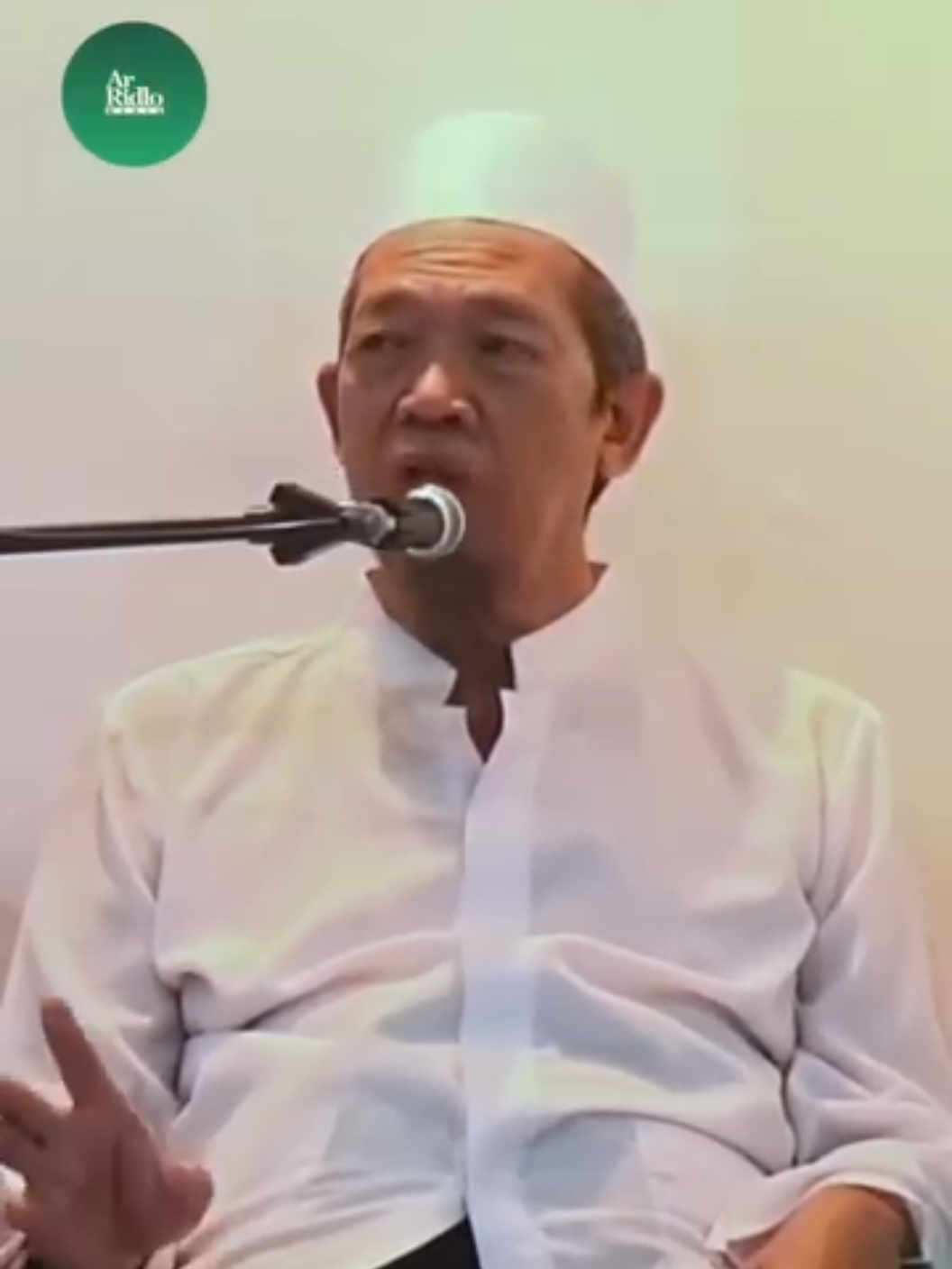 Berbuat baiklah kepada siapapun, meskipun apapun balasannya. #dawuhkyai  #santrikrempyang  #pondokkrempyang  #pondokkrempyangarridlo  #maqolah