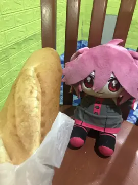 Teto eats baguette 😋 #kasaneteto#teto#baguette#eat
