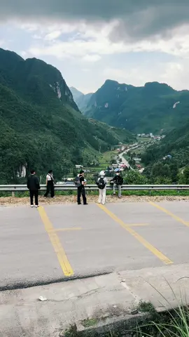 Phố Cáo Hà Giang nơi Thuỵ Sĩ thu nhỏ #xuhuong 