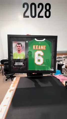 Frame a Signed Roy Keane Shirt with Us 🔥 #ireland #keane #autographs #framing